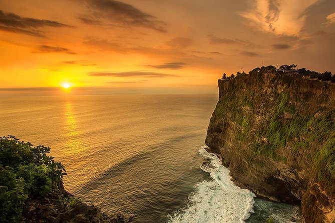 Private Tour Bali Beaches and Uluwatu Temple With Dinner - Pricing and Booking Details