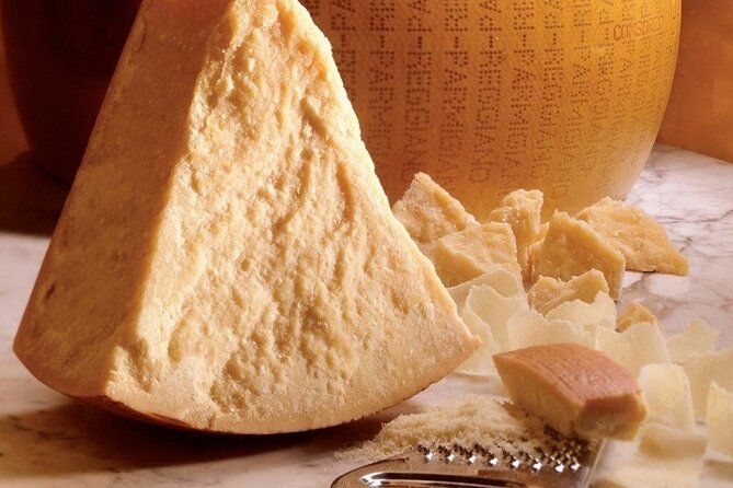 Private Tour of a Traditional Acetaia, Modena Tastes, and Its UNESCO Heritage - Tour Overview