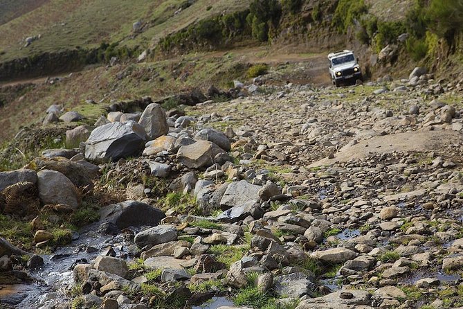 Private Tour: The Amazing West - Jeep Safari Tour - Full Day - Meeting and Pickup