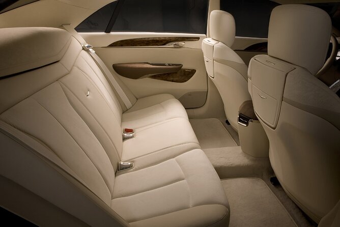 Private Transfer Chicago Airport to Chicago City by Car or SUV - Pricing and Booking Details