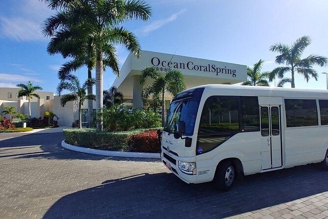 Private Transfer From Kingston Airport To Kingston Hotel One Way - Pricing and Guarantee