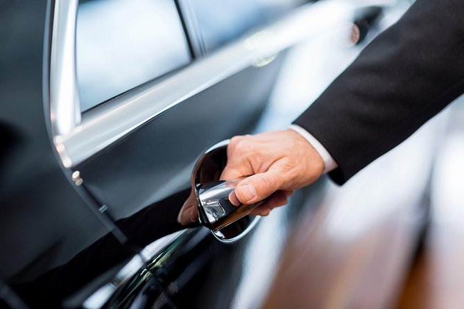 Private Transfer From Milan to Venice - Service Details