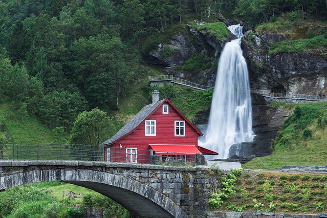 Private Waterfalls and Wonders Tour in Norway - Tour Highlights