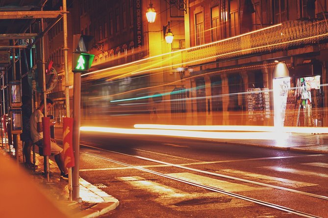 Pub Crawl Lisbon - Tour Details