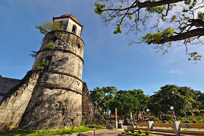 Pulangbato Falls Tour & Hot Spring From Dumaguete - Location and Activities
