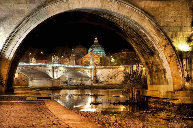 Rome by Night: Semi-Private Walking Tour Into the Night-Life of Rome - Tour Inclusions