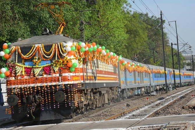 Same Day by Gatimaan Express -Taj & FORT - Tour Overview