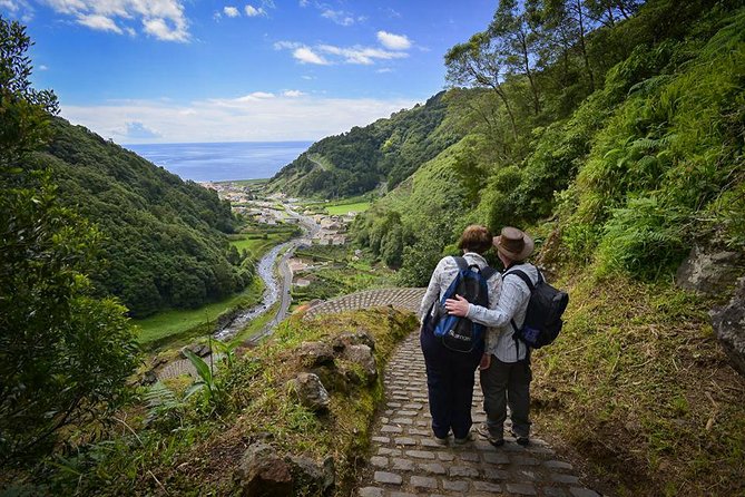 Sanguinho Trail Full-Day Walking Tour With Lunch - Location and Departure