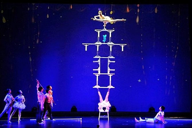 Shanghai Dinner and Acrobatics Show - Good To Know