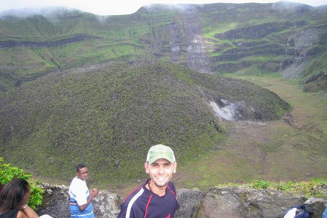 Soufriere Volcano Hike - Hiking to Soufriere Volcano Summit