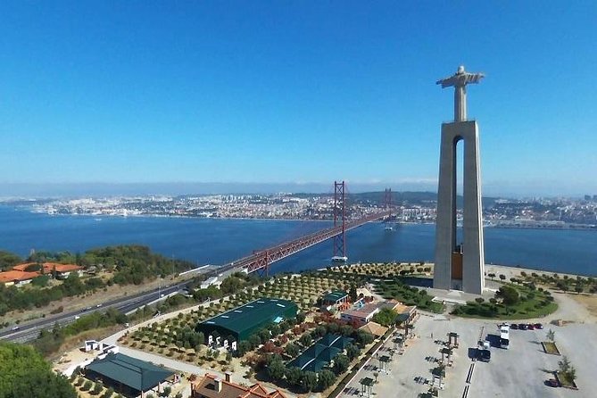 South of Lisbon Private Tour - Cacilhas - Almada - Costa Da Caparica - Tour Highlights