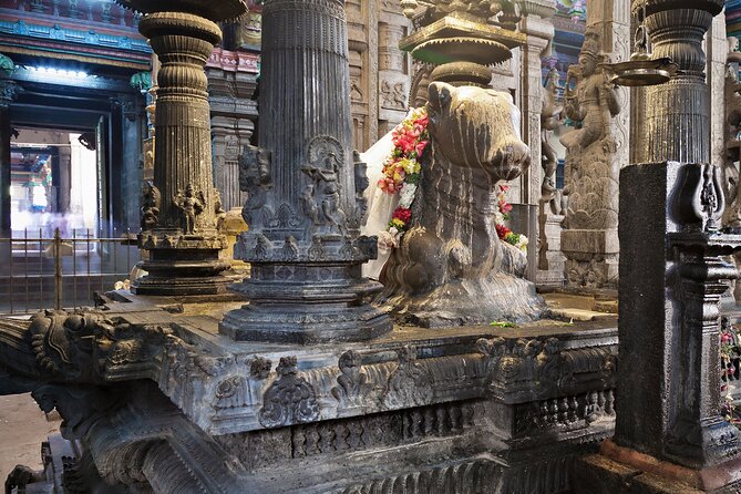 Spiritual Trails of Old Town Madurai (2 Hours Guided Walking Tour) - Tour Highlights