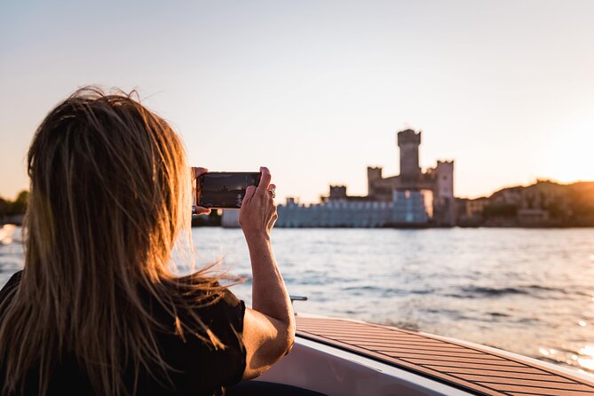 Sunset Boat Tour of Sirmione With Exclusive Onboard Aperitif - Tour Overview