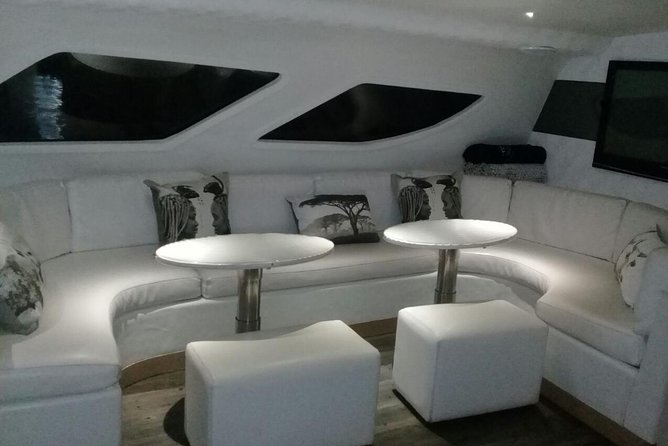 Sunset & Champagne Cruise for 2 Pax on TIGGER 2 ( Guaranteed Departure ) - Options for Destinations