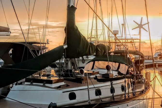 Sunset in the Bay of Santa Marta in a Sailboat - Sunset Sailboat Experience Details