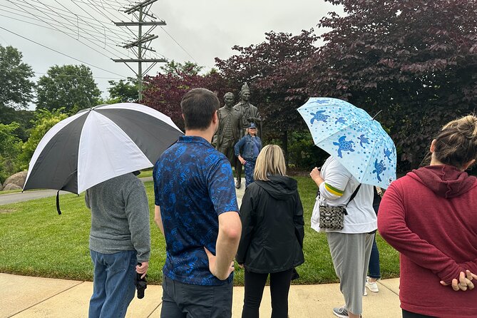 Sunset Walking Tour: Bronze Statues Tell the Story of Charlotte - Tour Highlights