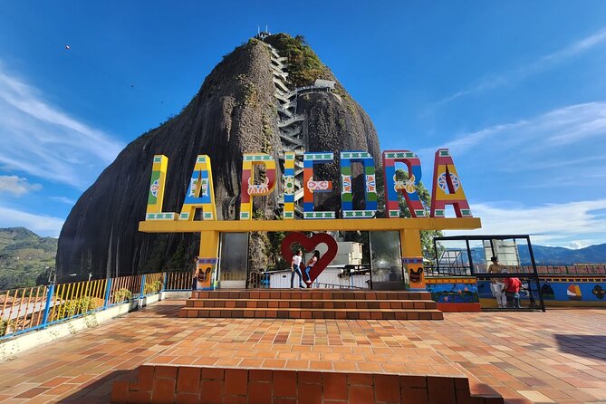 Tour to Guatapé Piedra Del Peñol, With a Cruise Boat Tour - Pickup Information