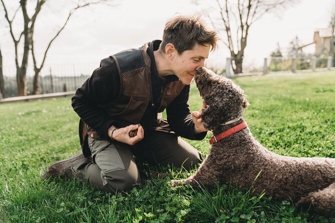 Truffle Hunting With Lunch or Dinner in Chianti - Expert-Led Truffle Foraging Sessions