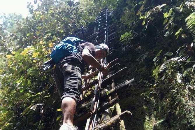 Tumpak Sewu Waterfall & Volcano Bromo - Start Surabaya // 2 Days & 1 Night - Tour Highlights