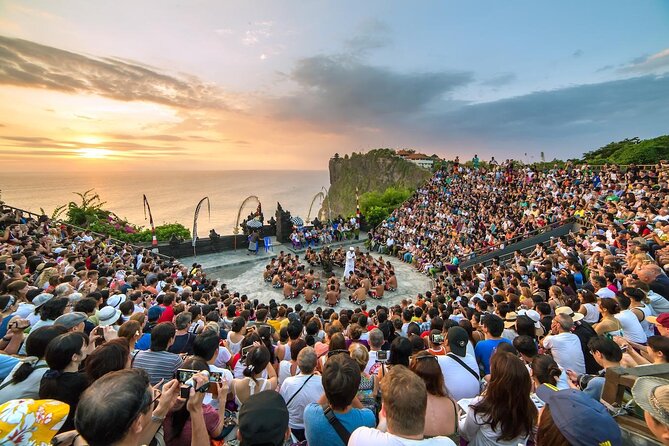 Uluwatu Sunset, Kecak Dance and Jimbaran Seafood Dinner - Tour Highlights