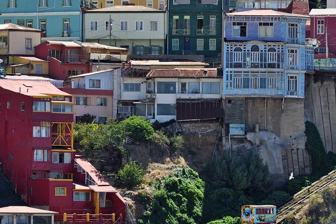 Valparaiso Walking Tour: Dive Into History - Tour Highlights