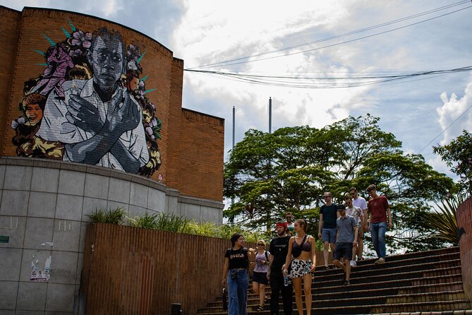 Walking Historical Tour of Medellín, Walking Reality. - Tour Overview