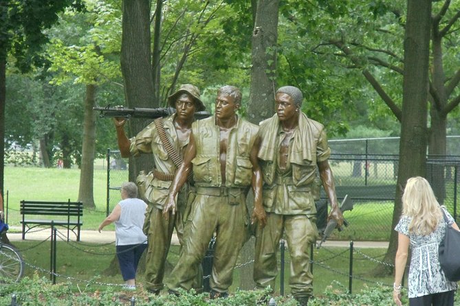 Washington DC Monuments Self-Guided Walking Tour & Scavenger Hunt - Overview and Benefits