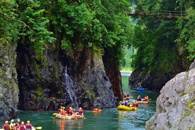 White Water Rafting Pacuare River With Lunch From Puerto Viejo - What to Bring