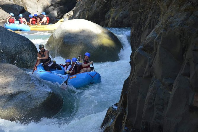 White Water Rafting Upper Naranjo River (Chorro Section, Dec. 15th - May 15th) - Overview of the Upper Naranjo River Rafting Tour