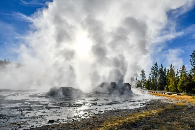 Yellowstone & Grand Teton National Parks: Small Group 4-Day Tour - Tour Overview and Itinerary