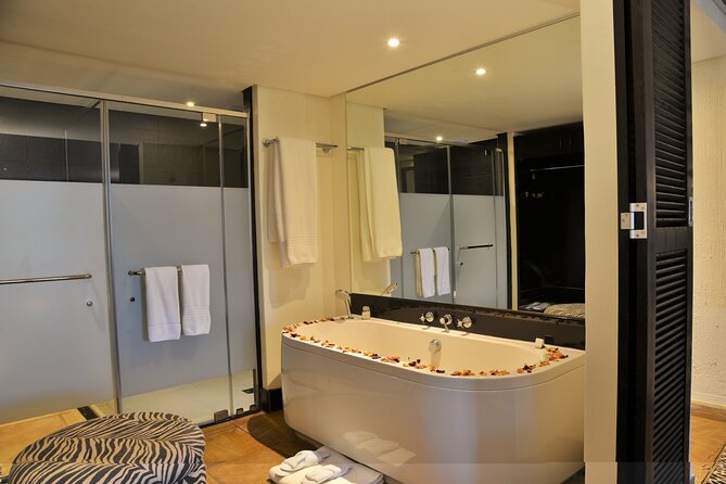 2 Day 4 Star Pilanesberg Safari - Itinerary Overview