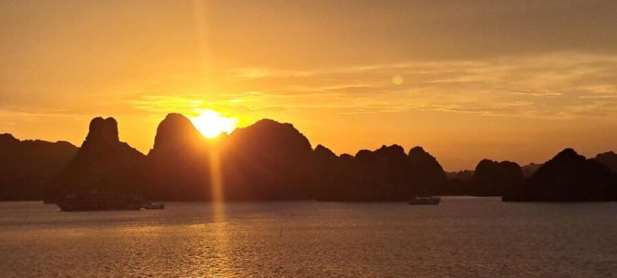 2-Day Hoa Lu, Trang An, Mua Cave & Ha Long Bay Cruise - Good To Know