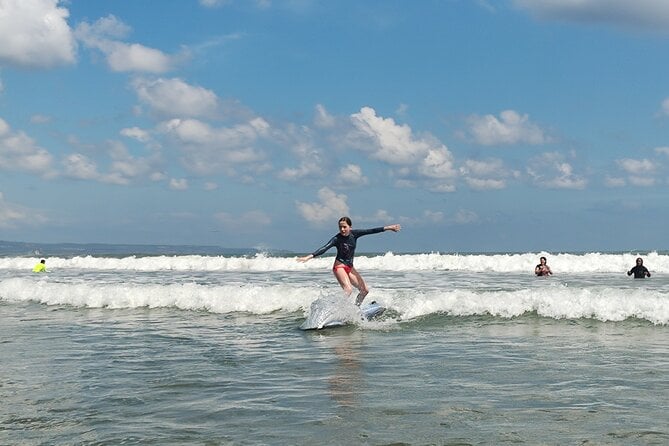 2 Hours Surfing Course in Kuta