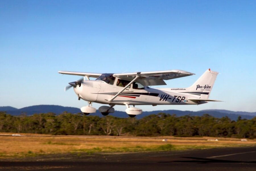 20 Minute Scenic Hobart Plane Flight