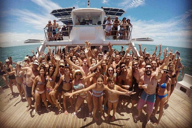 08 - Guided Catamaran Excursion to Búzios With Lunch - Itinerary Highlights