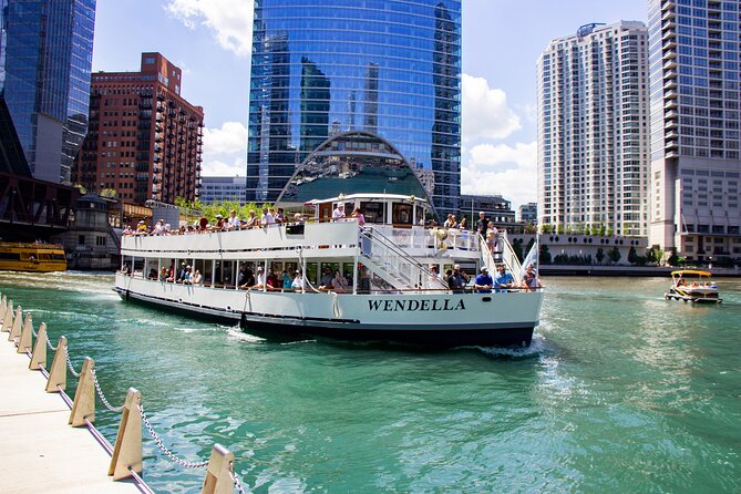 2-Hour Chicago Wine and Cheese Cruise - Inclusions and Offerings