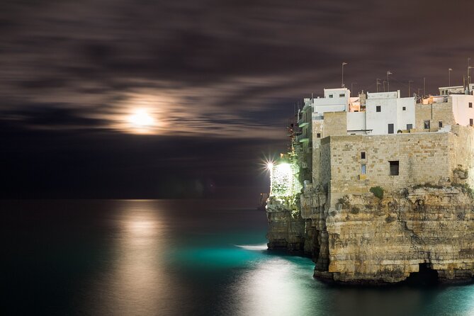 2 Hours Night Boat Tour of the Polignano A Mare Caves - Inclusions Provided