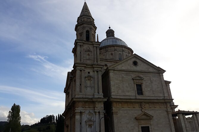 2 Hours - Private Walking Tour in Montepulciano - Host Information