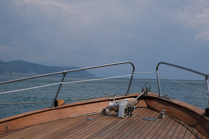 3 Hours Sunset Boat Tour to Golfo Dei Poeti Shared - Good To Know