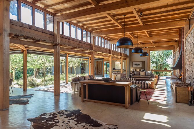 6 Day Big 7 Safari At Kariega Game Reserve Ukhozi Superior Lodge - Lodge Accommodations