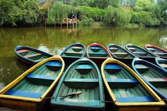 6-Hour Private Chengdu City Walking Tour With Tea Tasting - Booking and Logistics