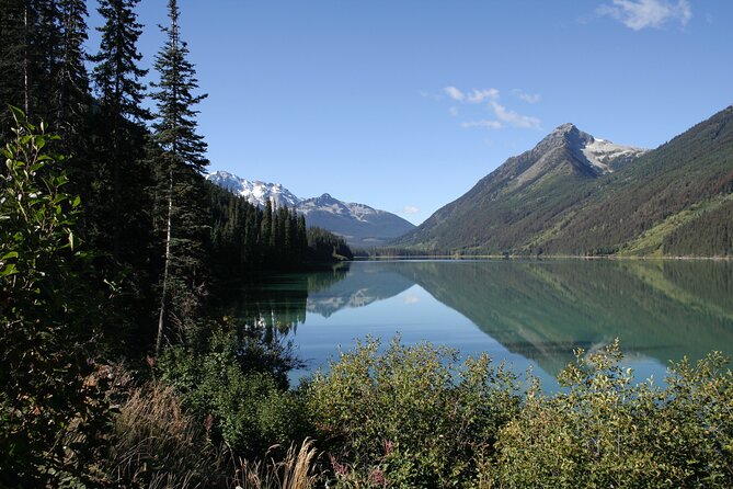 8 Hour Tour in Lake Louise, Banff and Moraine Lake - Itinerary Overview