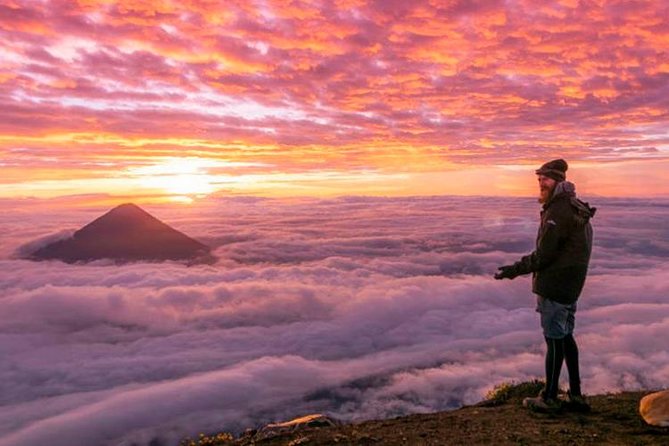 Acatenango Volcano: Visit Its Summit On a 4WD Vehicle in 1 Day Meal at the Top - Experience Overview