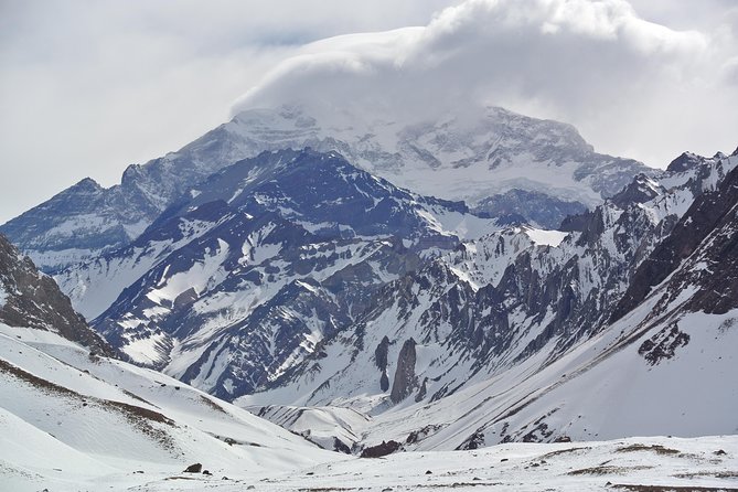 Aconcagua Park: Puente Del Inca, Potrerillos Dam Easy Hike  - Mendoza Province - Puente Del Inca: Natural Bridge Exploration