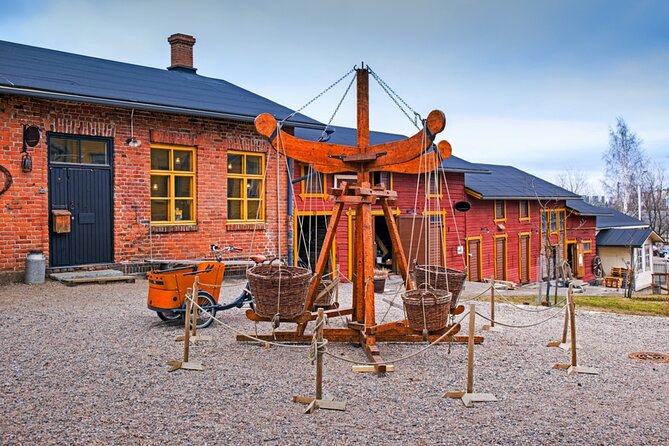 Amour in the Heart of Jyvaskyla - Walking Tour - Inclusions
