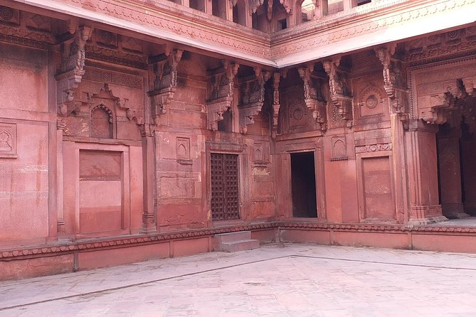 Bengaluru Agra Day Trip With Return Flights & Lunch at Restaurant - Inclusions and Exclusions