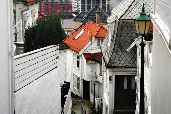 Bergens Merchant District & Secret Alleys: Nordnes Walking Tour - Pricing and Duration