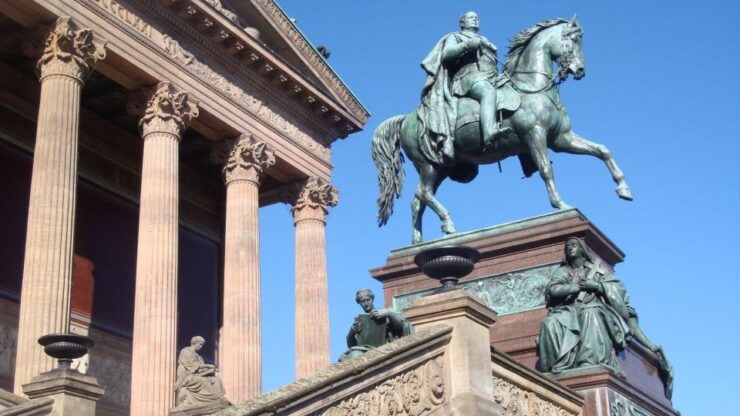 Berlin: Berlin History, Self-guided Tour for Young People - Experience Highlights