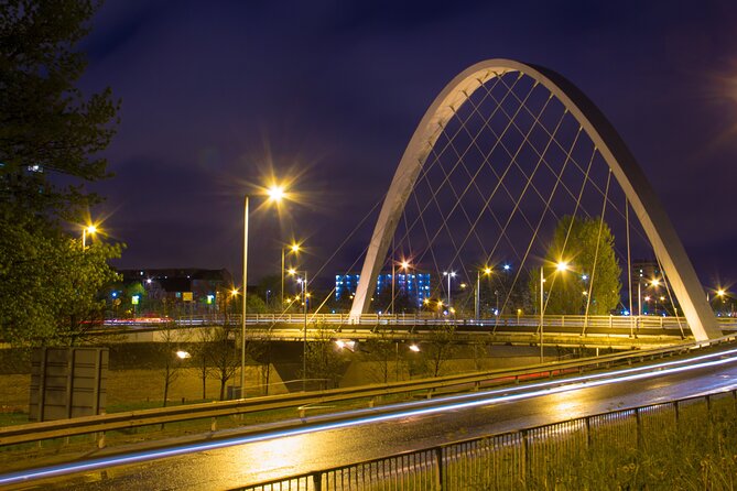 Breathtaking Manchester – Walking Tour for Couples - Historical Landmarks and Architecture