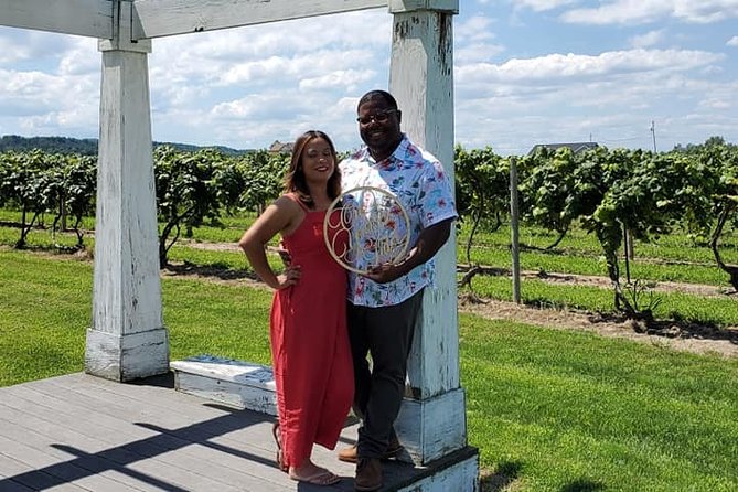 Canadian Vintage Small Group Wine Tour (Pick up US Side) - Inclusions